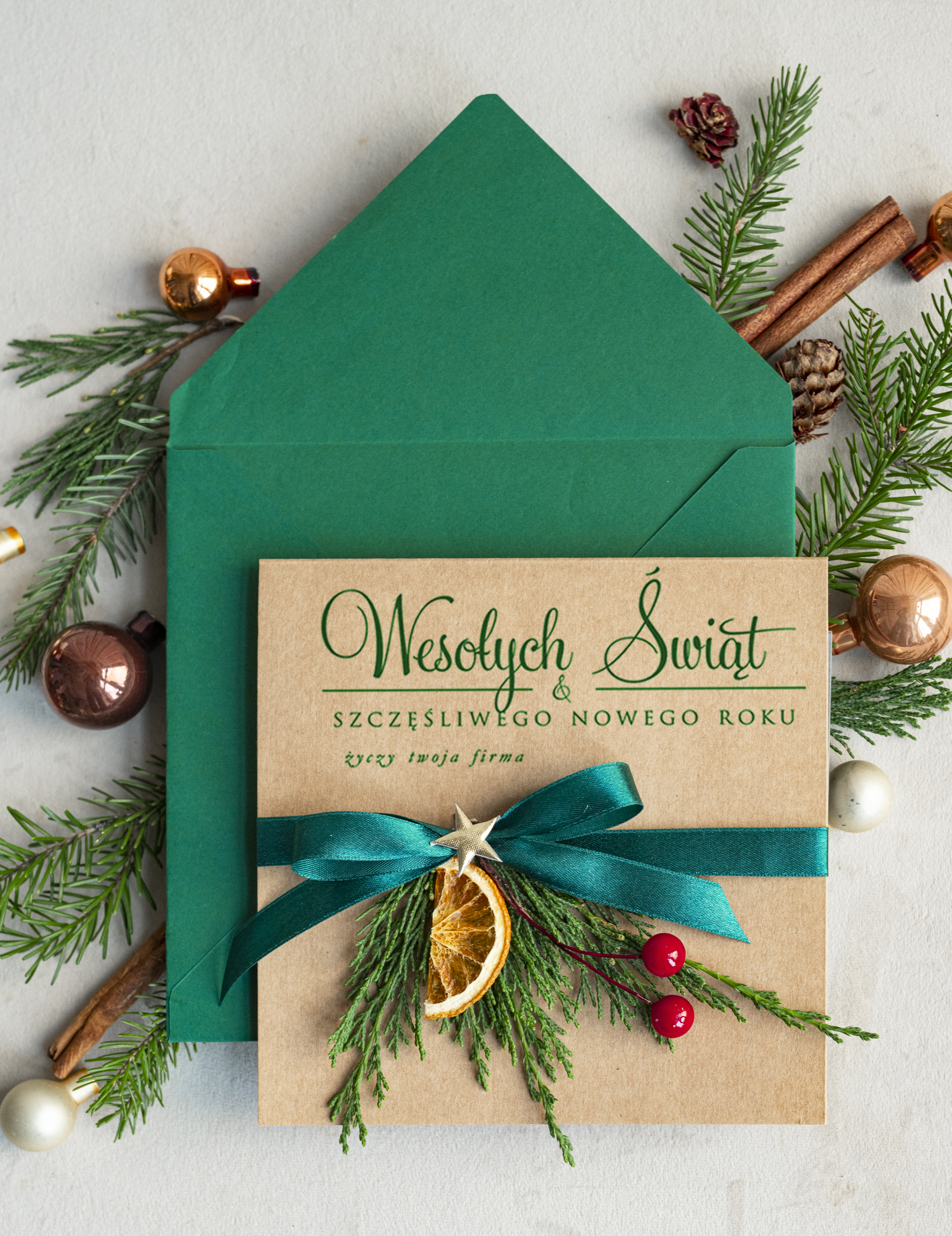 najczęstsze pytania o kartki świąteczne z logo firmy