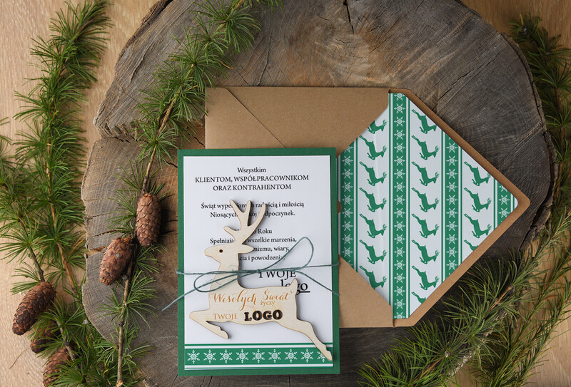 Biznesowe kartki świąteczne z logo: Bożonarodzeniowe przesłanie z drewnianą zawieszką i sznurkiem-0